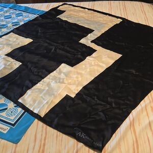 Anne Klein and Leo NYARDUCCI Geometric  Scarfs